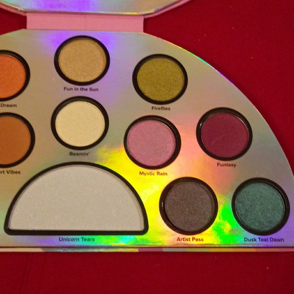 TOO FACED LIFE'S A FESTIVAL EYESHADOW PALETTE - Picture 8 of 8